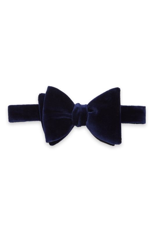 Large Classic Midnight Velvet Bowtie