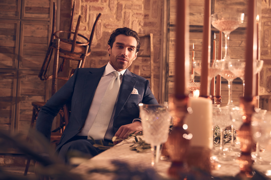 The Art of Choosing the Perfect Summer Wedding Suit: A Groom's Guide to Elegance and Comfort